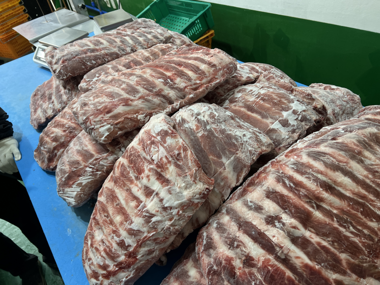 돼지 등갈비, 국내산, 3kg, 1박스
