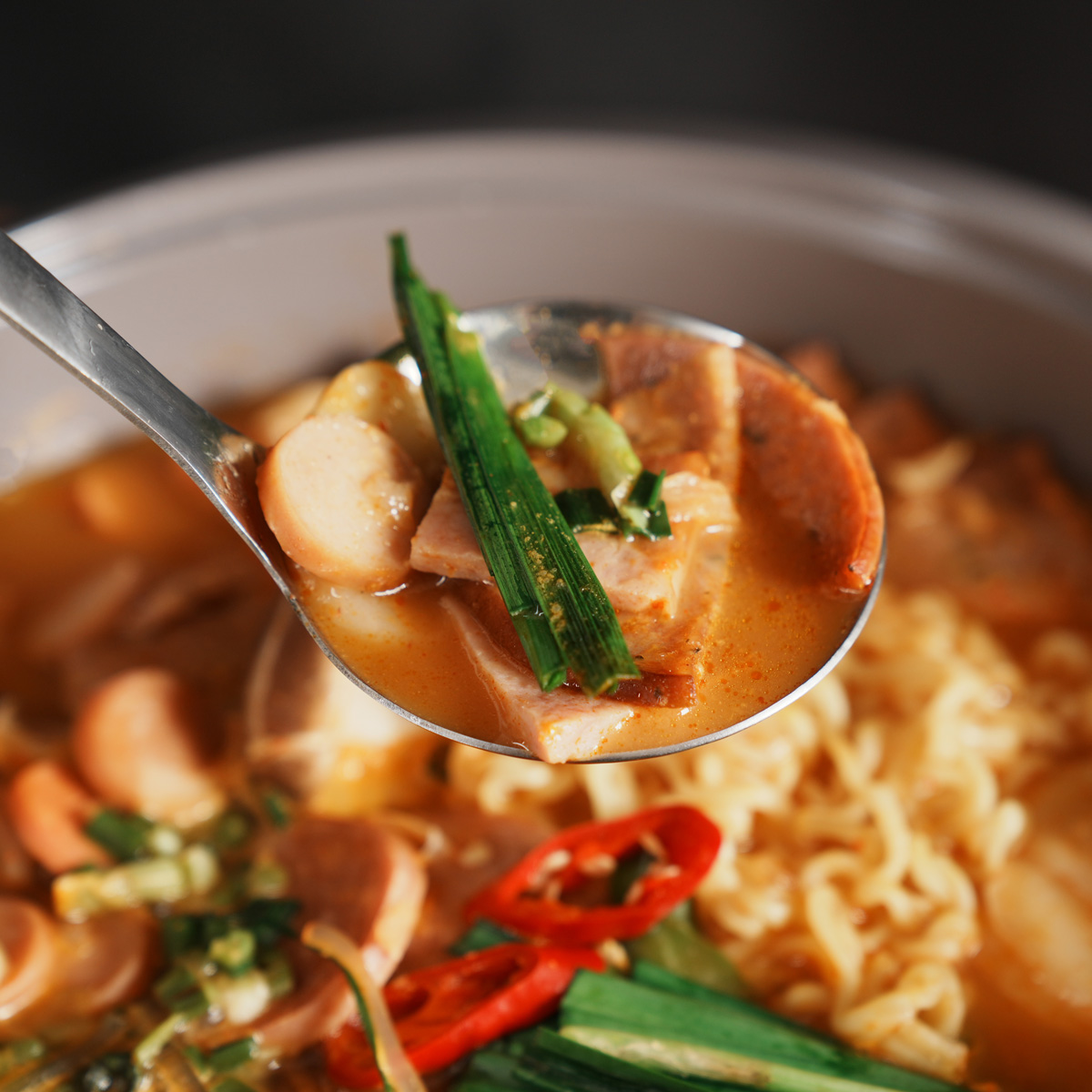 선비찬 사골부대찌개, 얼큰고소 사골육수, 600g, 3개, 라면사리 1봉 증정 상품 이미지 4
