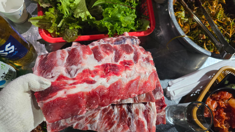 돼지 등갈비, 국내산, 3kg, 1박스