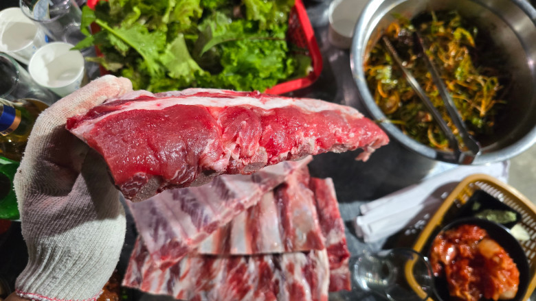 돼지 등갈비, 국내산, 3kg, 1박스