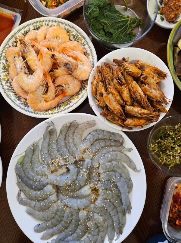 국내산 횟감 활 흰다리새우, 1kg, 1팩 상세정보 31
