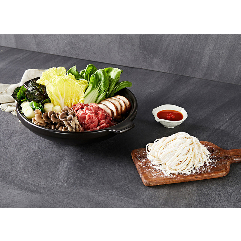 채선당 소고기 샤브샤브, 895g, 1개 + 굴림만두전골, 790g, 1개 상품 이미지 2
